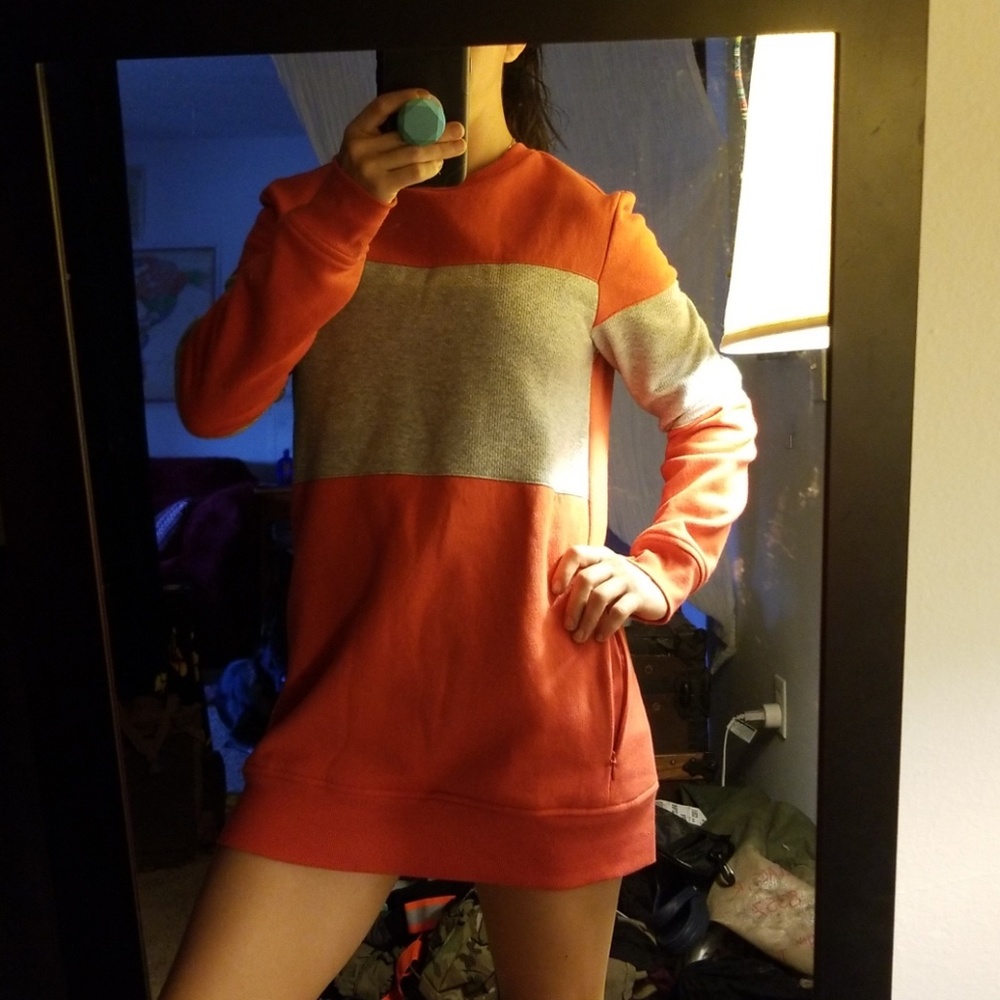 NWOT Adidas Long Crewneck Sweatshirt